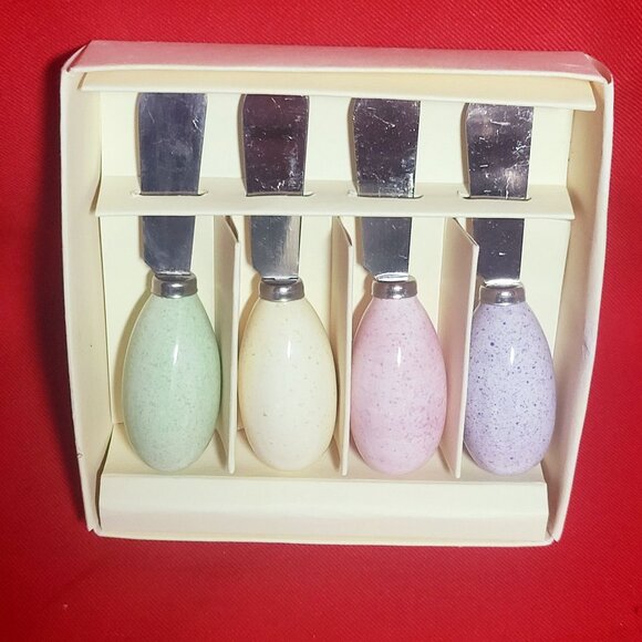 Ceramic Polka Dot Egg Spreaders Appetizer Knife Set of 4 - Picture 6 of 8